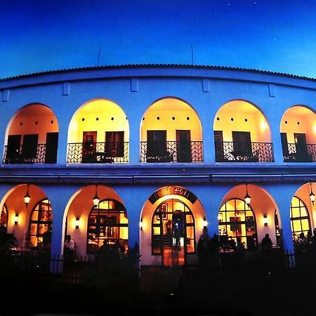 Speke Hotel 1996 Ltd Kampala Kültér fotó