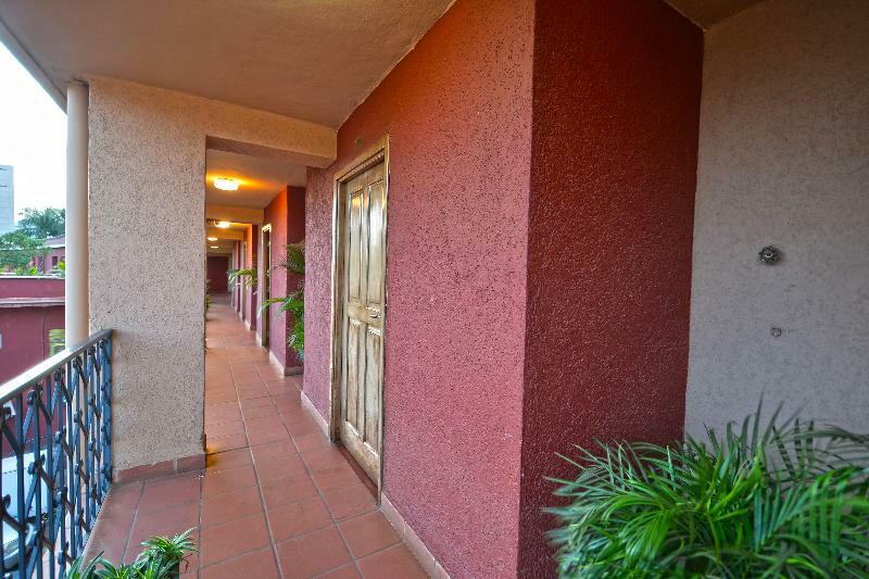 Speke Hotel 1996 Ltd Kampala Kültér fotó