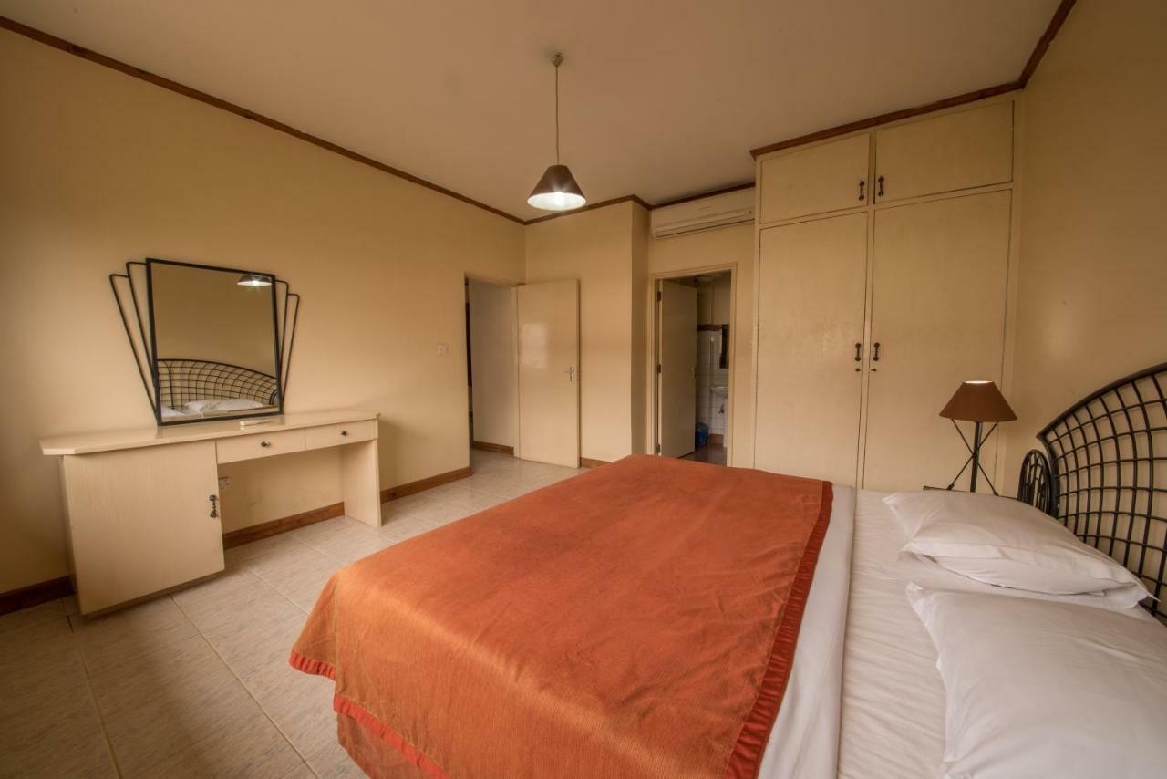 Speke Hotel 1996 Ltd Kampala Kültér fotó